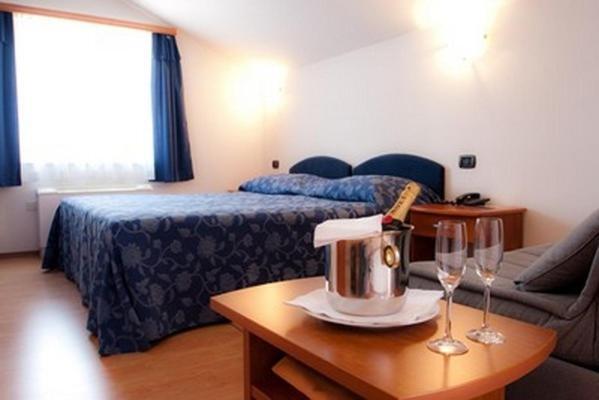 Hotel Makin Новиград Номер фото